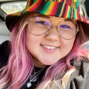 Meet your Posher, Lexy